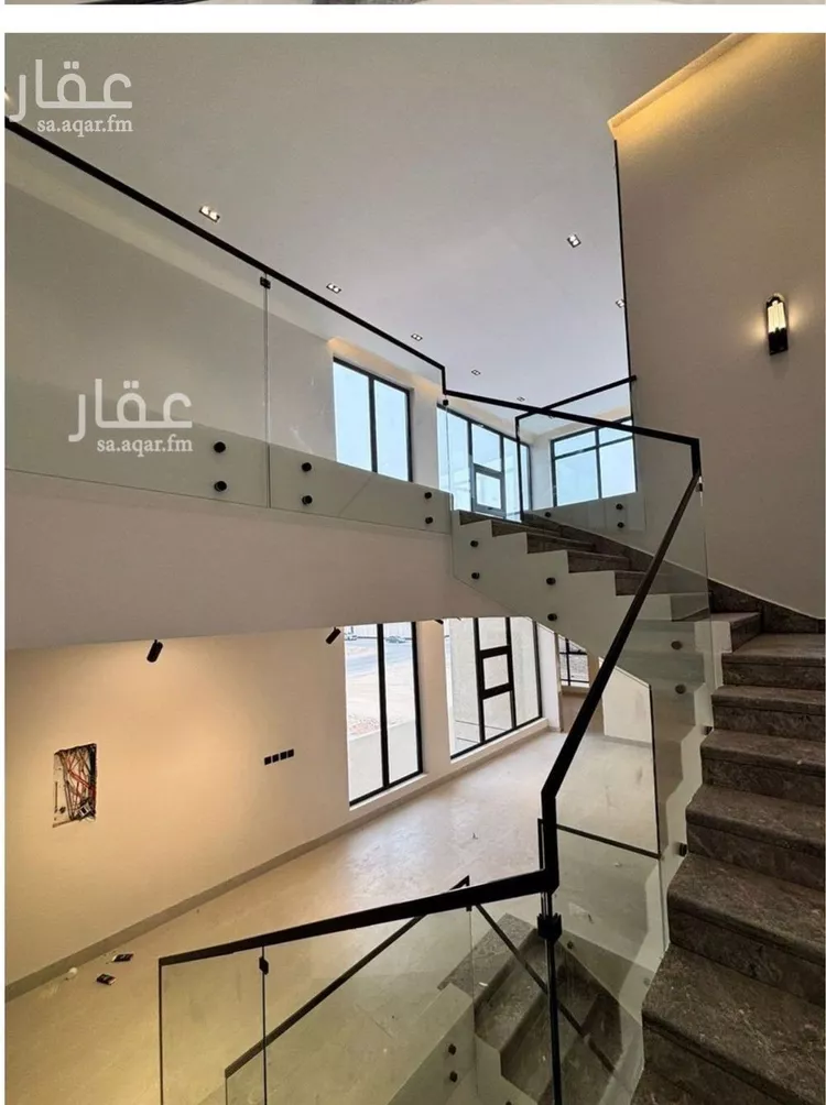 فيلا للبيع في شارع أبي الشيخ الأصبهاني, حي المهدية, مدينة الرياض, منطقة الرياض صورة 2