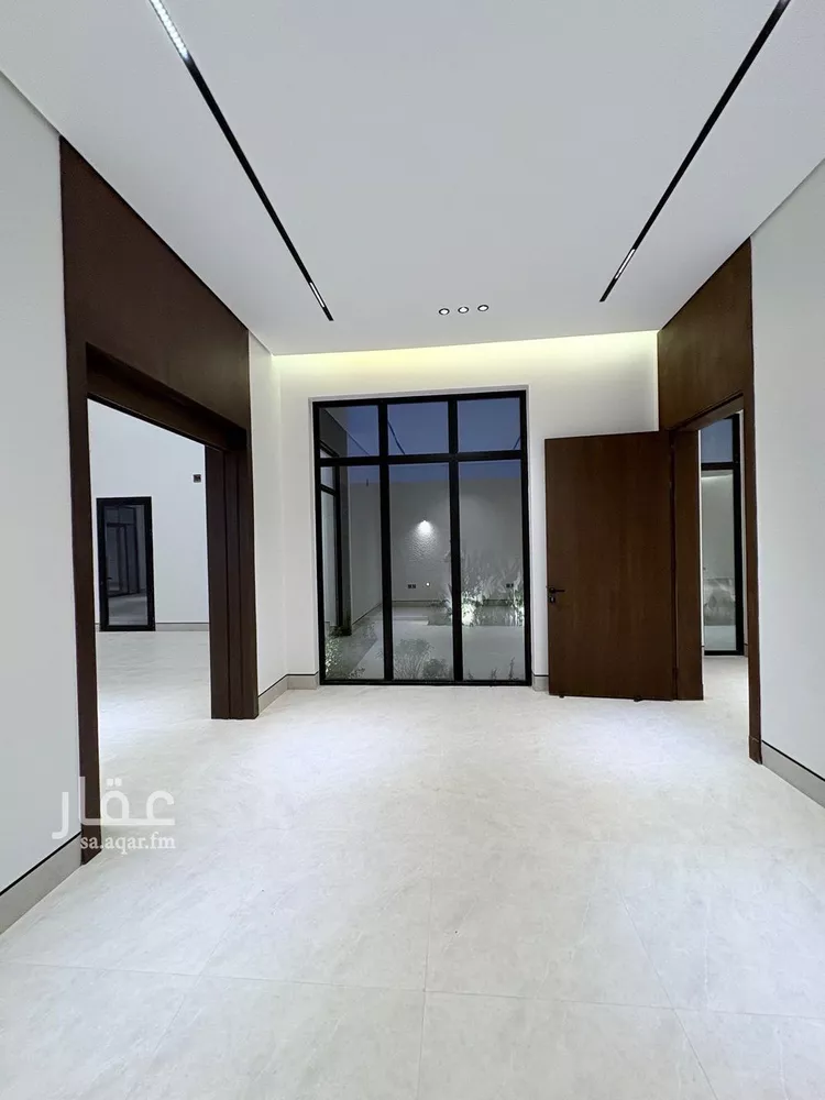 فيلا للبيع في شارع أبي الشيخ الأصبهاني, حي المهدية, مدينة الرياض, منطقة الرياض صورة 2