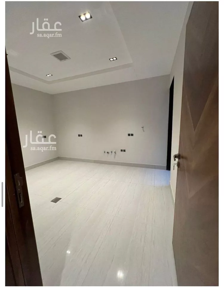 فيلا للبيع في شارع السيل الكبير, حي المهدية, مدينة الرياض, منطقة الرياض صورة 5