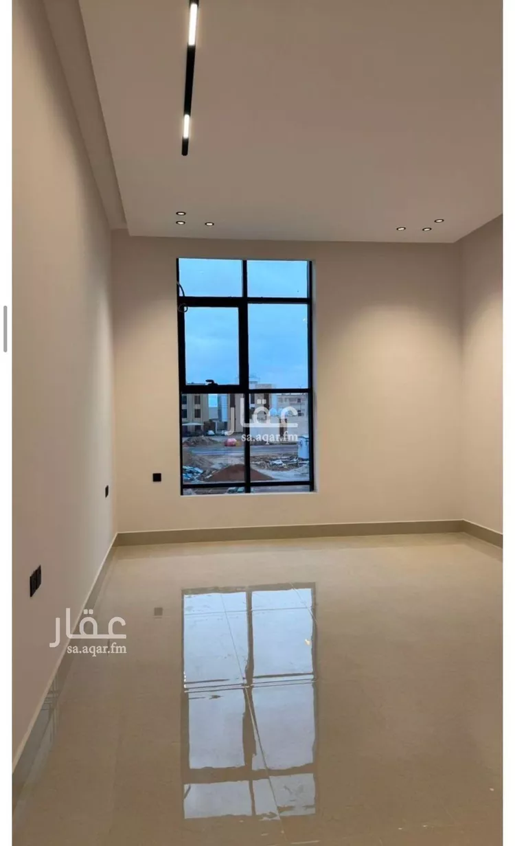 فيلا للبيع في شارع السيل الكبير, حي المهدية, مدينة الرياض, منطقة الرياض صورة 2