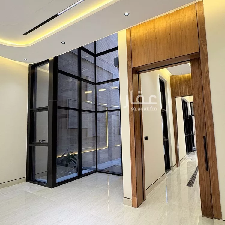 فيلا للبيع في شارع قطب الدين بن السلطان, حي المهدية, مدينة الرياض, منطقة الرياض صورة 2