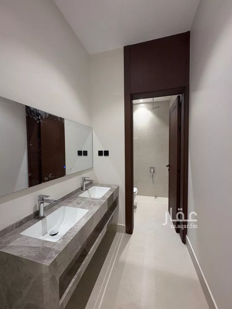 فيلا للبيع في شارع عبداللطيف بن المبارك, حي المهدية, مدينة الرياض, منطقة الرياض صورة 3