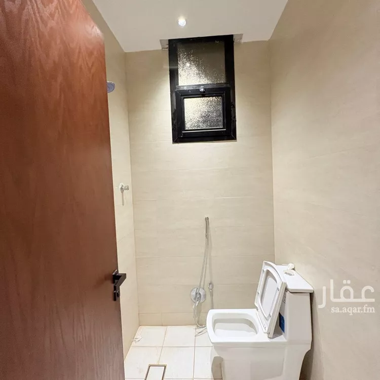 شقة للبيع في شارع عبداللطيف بن المبارك, حي المهدية, مدينة الرياض, منطقة الرياض صورة 4