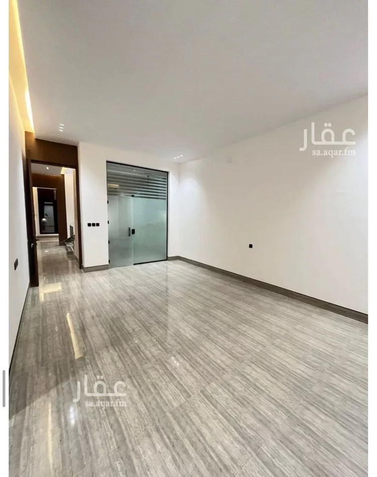 فيلا للبيع في شارع قطب الدين بن السلطان, حي المهدية, مدينة الرياض, منطقة الرياض صورة 2