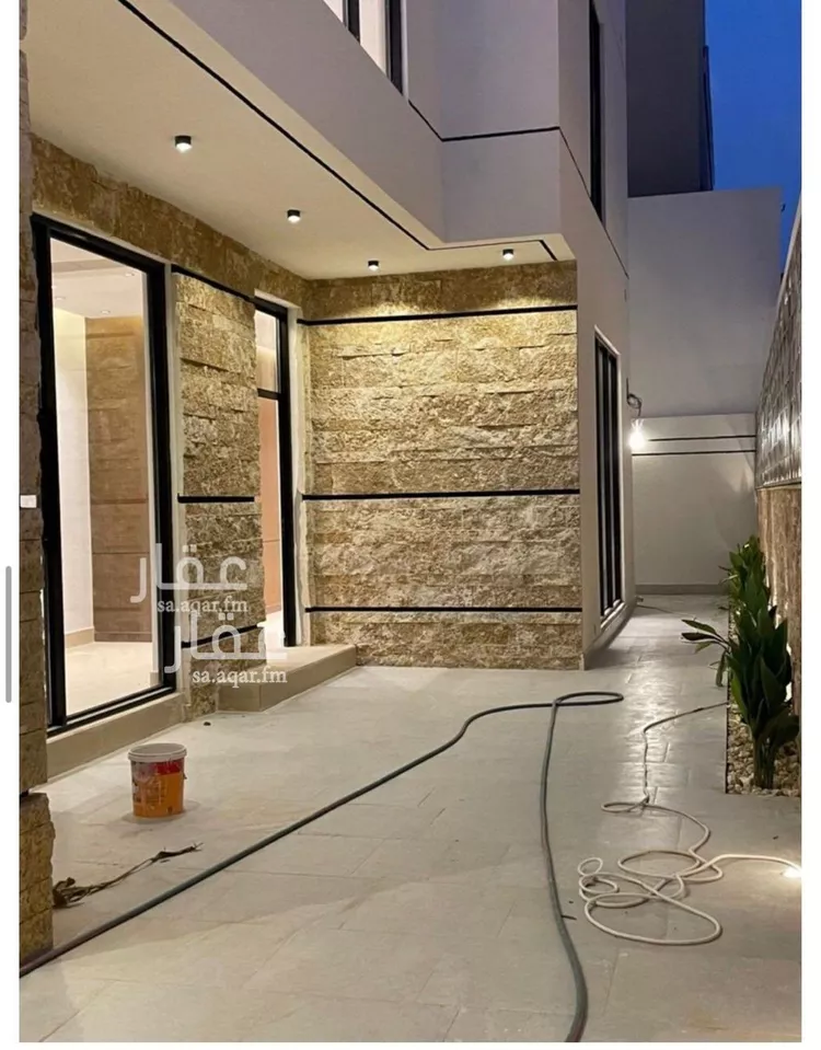 فيلا للبيع في شارع قطب الدين بن السلطان, حي المهدية, مدينة الرياض, منطقة الرياض صورة 3