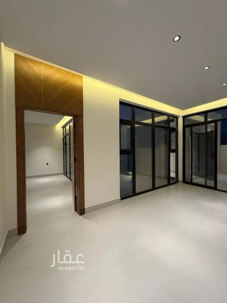 فيلا للبيع في شارع السيل الكبير, حي المهدية, مدينة الرياض, منطقة الرياض صورة 2