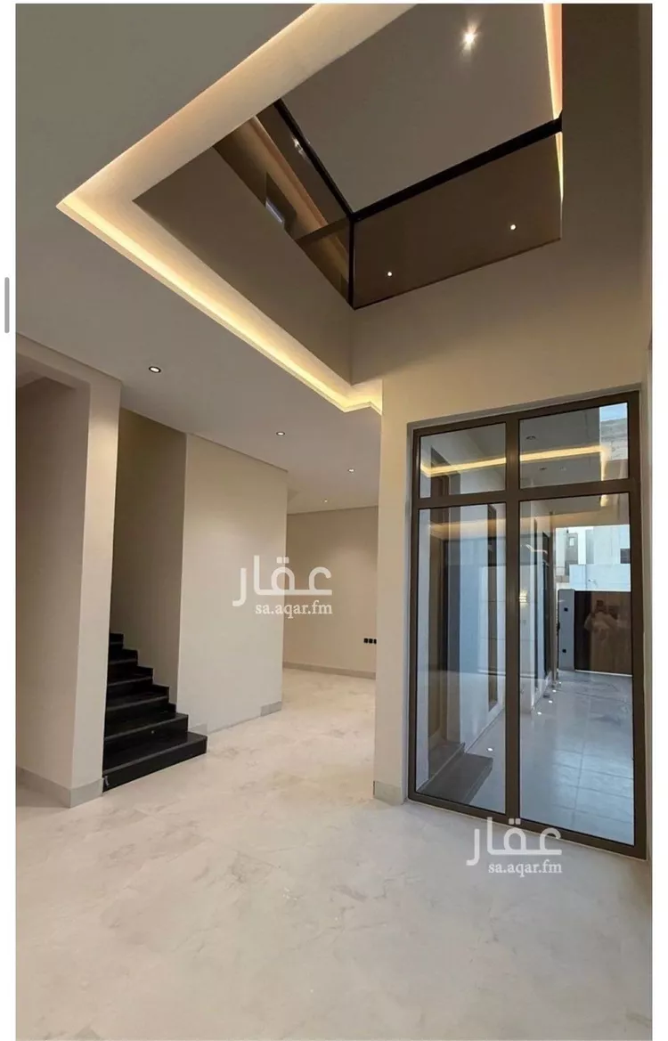 فيلا للبيع في شارع السيل الكبير, حي المهدية, مدينة الرياض, منطقة الرياض صورة 2