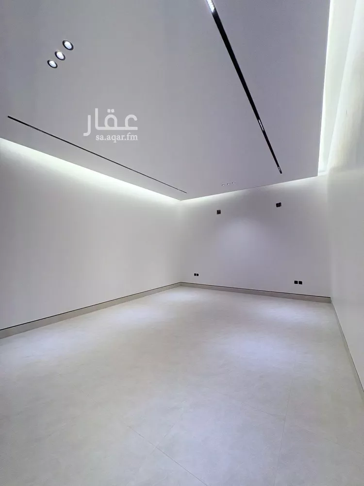 فيلا للبيع في شارع أبي الشيخ الأصبهاني, حي المهدية, مدينة الرياض, منطقة الرياض صورة 3