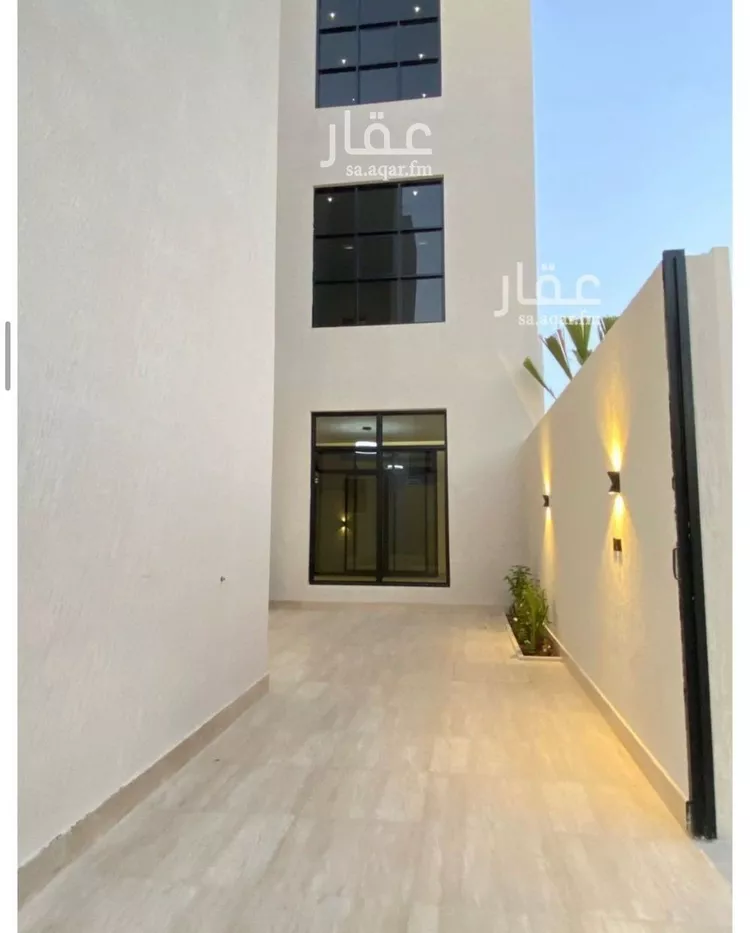 فيلا للبيع في شارع قطب الدين بن السلطان, حي المهدية, مدينة الرياض, منطقة الرياض صورة 5