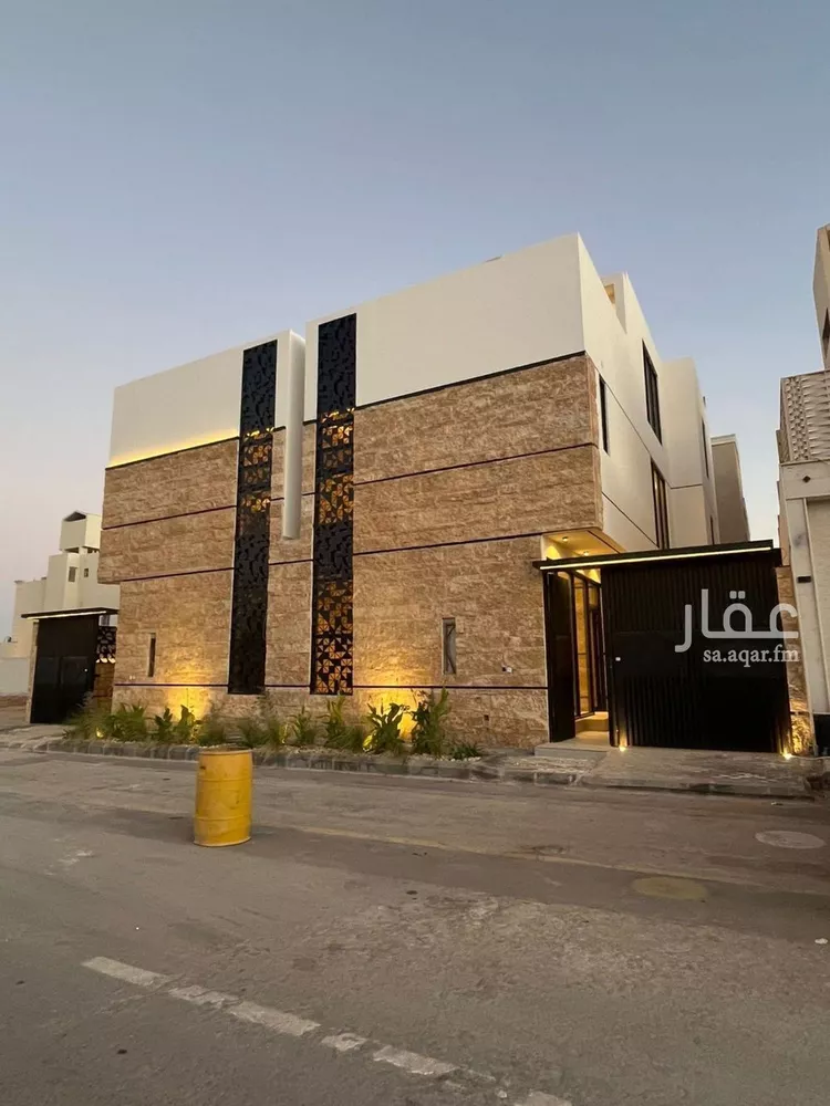 فيلا للبيع في شارع قطب الدين بن السلطان, حي المهدية, مدينة الرياض, منطقة الرياض