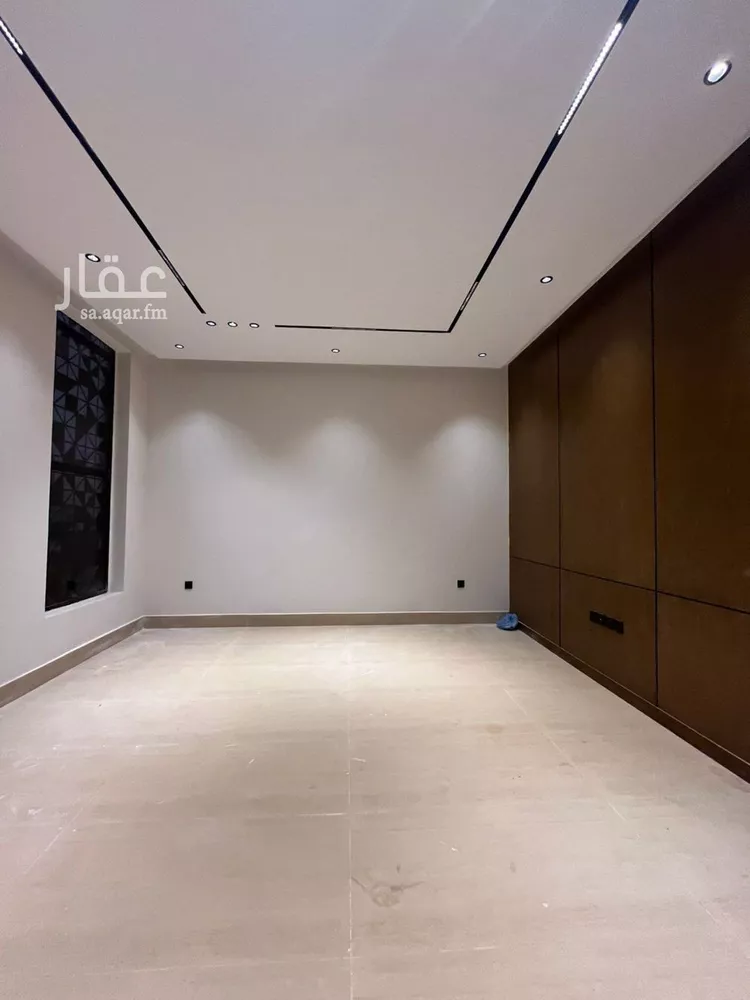 فيلا للبيع في شارع قطب الدين بن السلطان, حي المهدية, مدينة الرياض, منطقة الرياض صورة 4