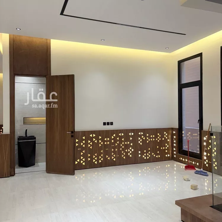 فيلا للبيع في شارع السيل الكبير, حي المهدية, مدينة الرياض, منطقة الرياض صورة 2