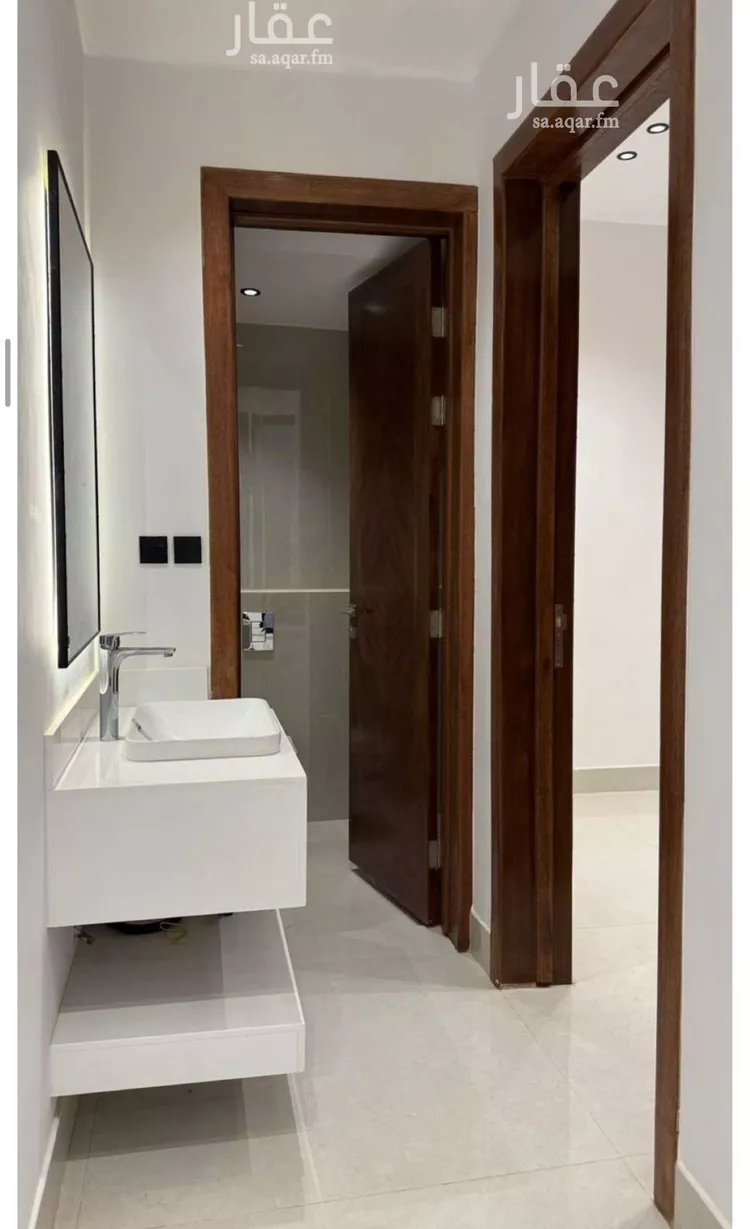 فيلا للبيع في شارع السيل الكبير, حي المهدية, مدينة الرياض, منطقة الرياض صورة 4