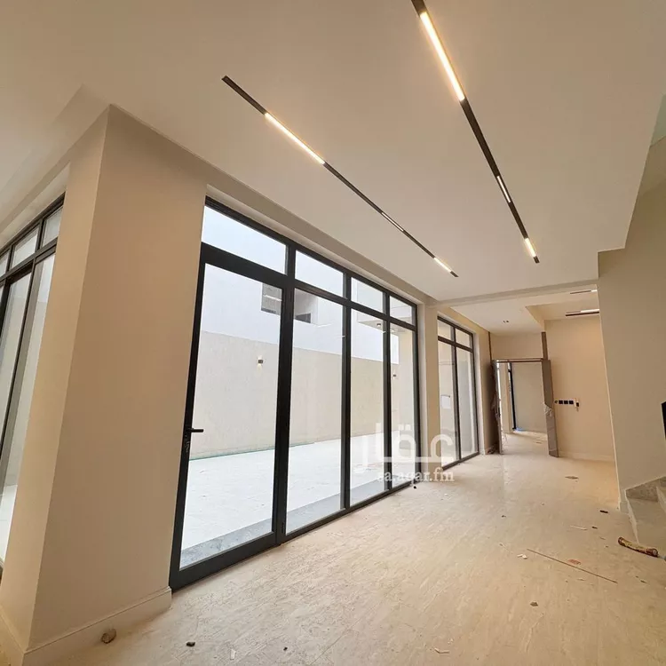 فيلا للبيع في شارع السيل الكبير, حي المهدية, مدينة الرياض, منطقة الرياض صورة 3