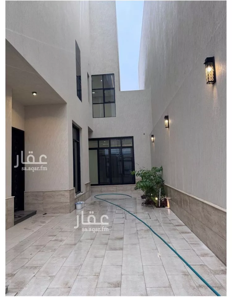 فيلا للبيع في شارع السيل الكبير, حي المهدية, مدينة الرياض, منطقة الرياض صورة 4