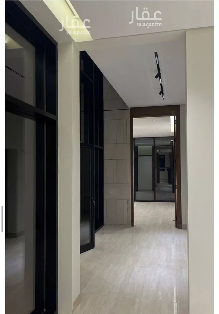 فيلا للبيع في شارع السيل الكبير, حي المهدية, مدينة الرياض, منطقة الرياض صورة 3