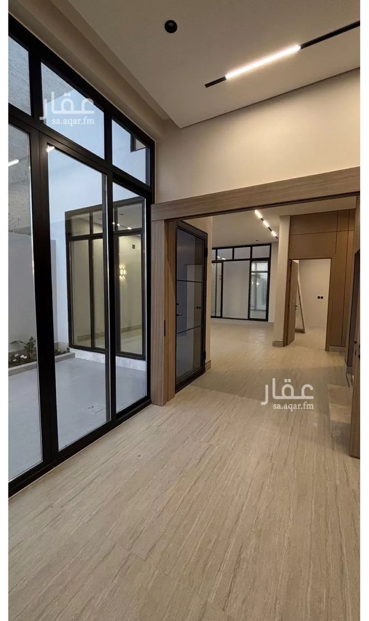 فيلا للبيع في شارع السيل الكبير, حي المهدية, مدينة الرياض, منطقة الرياض صورة 2