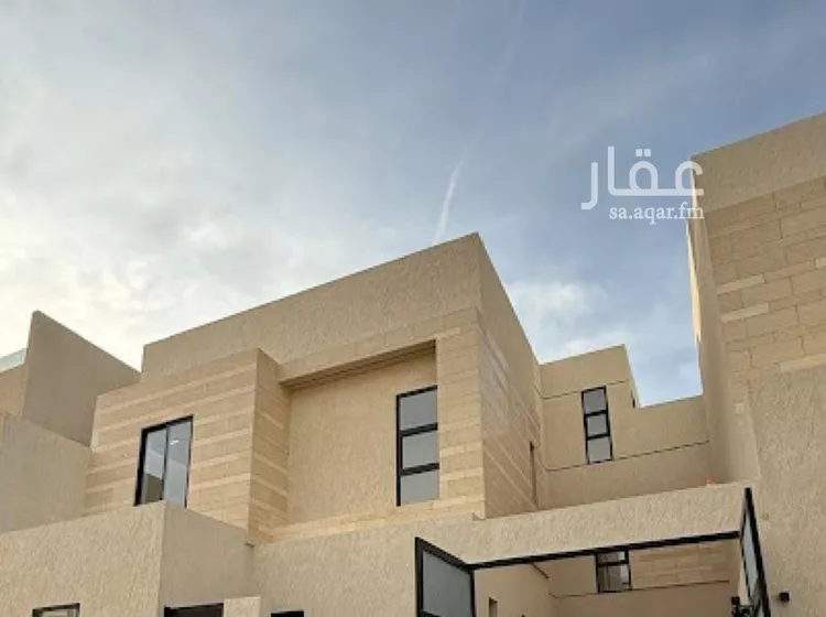 فيلا للبيع في شارع السيل الكبير, حي المهدية, مدينة الرياض, منطقة الرياض صورة 2