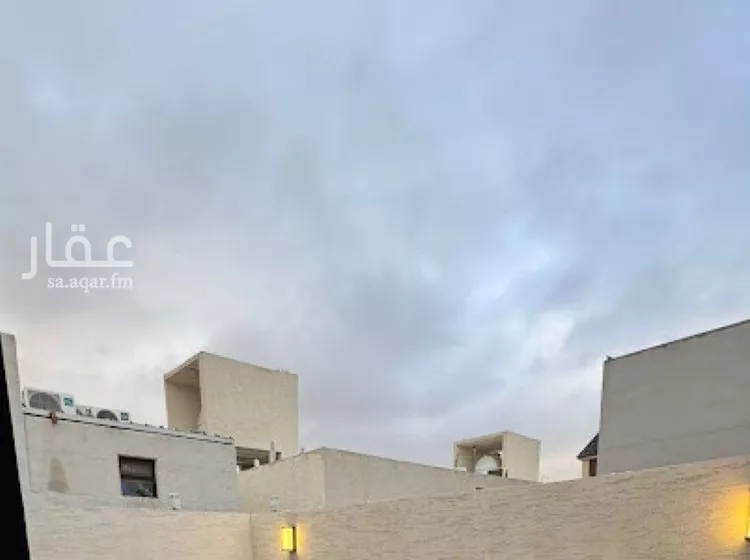 فيلا للبيع في شارع عفيف الدين الثقفي, حي المهدية, مدينة الرياض, منطقة الرياض صورة 3