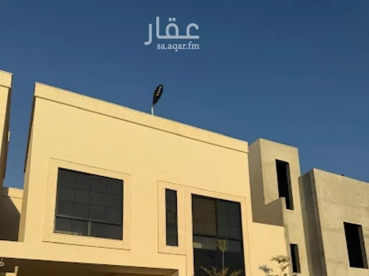 فيلا للبيع في شارع محمد بن أبي بكر القيم, حي المهدية, مدينة الرياض, منطقة الرياض صورة 3