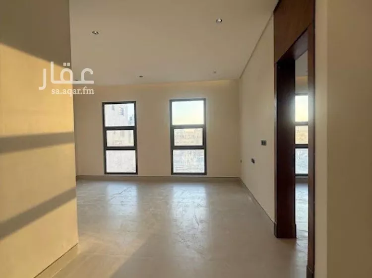 فيلا للبيع في شارع السيل الكبير, حي المهدية, مدينة الرياض, منطقة الرياض صورة 2