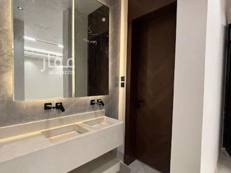 Villa for Sale in Riyadh Al Mahdiyah 16