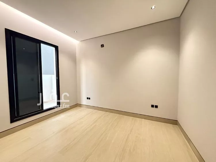 فيلا للبيع في شارع أحمد بن الحسن الأنصاري, حي المهدية, مدينة الرياض, منطقة الرياض صورة 2