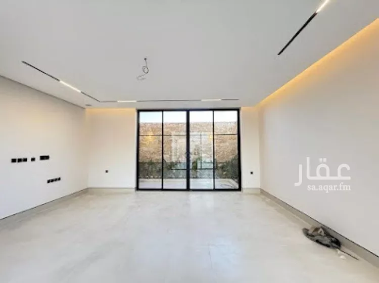 فيلا للبيع في شارع ابي الشيخ الاصبهاني, حي المهدية, مدينة الرياض, منطقة الرياض صورة 5