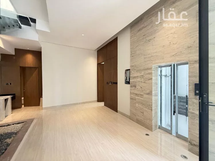 فيلا للبيع في شارع السيل الكبير, حي المهدية, مدينة الرياض, منطقة الرياض صورة 4