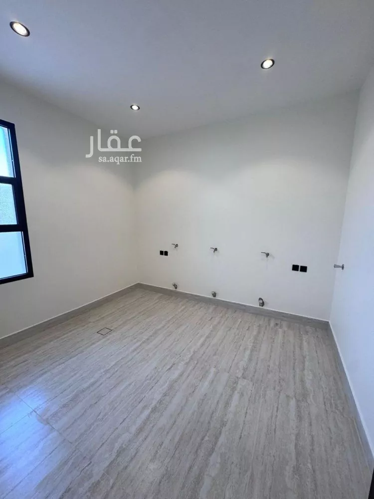 فيلا للبيع في شارع السيل الكبير, حي المهدية, مدينة الرياض, منطقة الرياض 17