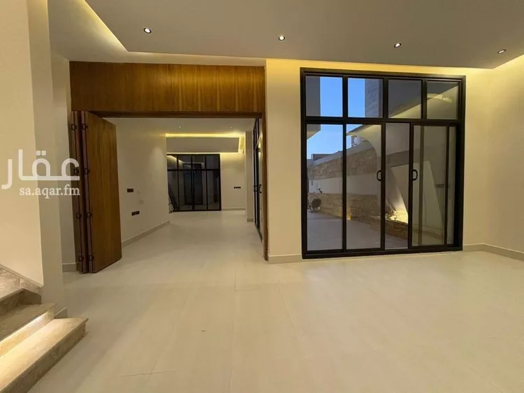 فيلا للبيع في شارع أبي الفضل العليمي, حي المهدية, مدينة الرياض, منطقة الرياض صورة 2