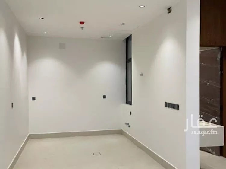 شقة للبيع في شارع قطب الدين بن السلطان, حي المهدية, مدينة الرياض, منطقة الرياض صورة 2