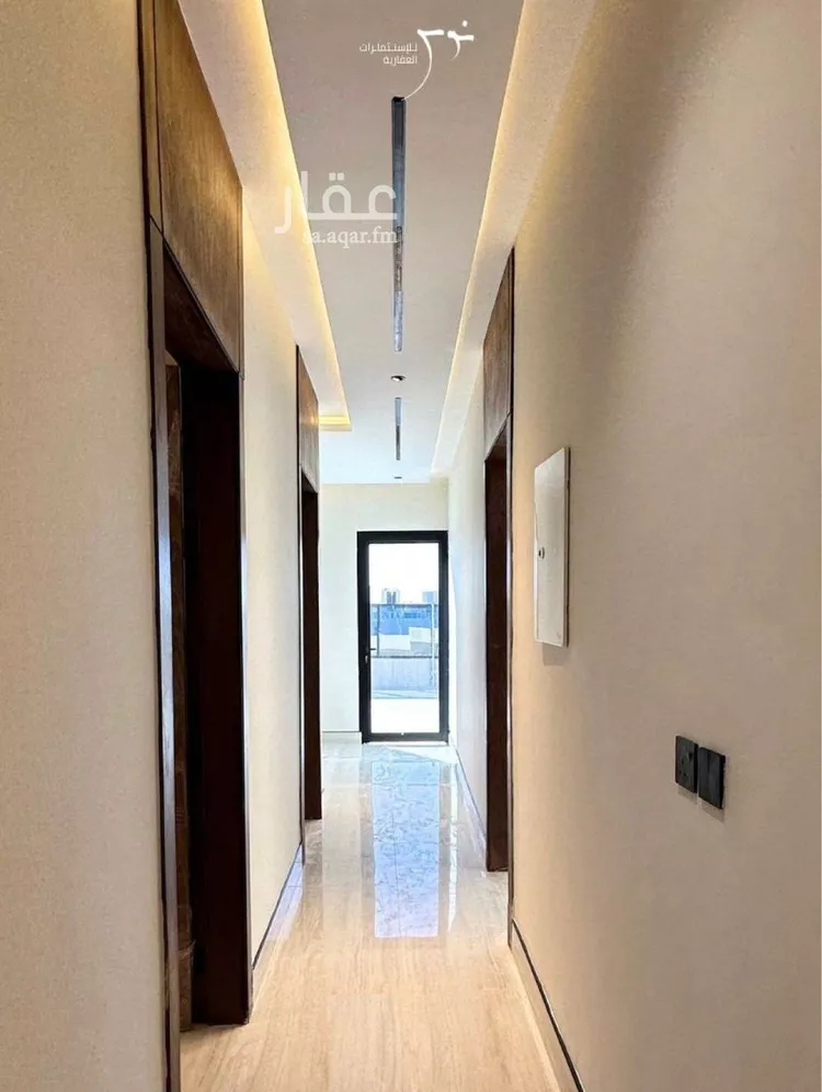 فيلا للبيع في شارع المظفر بن النموذج, حي المهدية, مدينة الرياض, منطقة الرياض 18