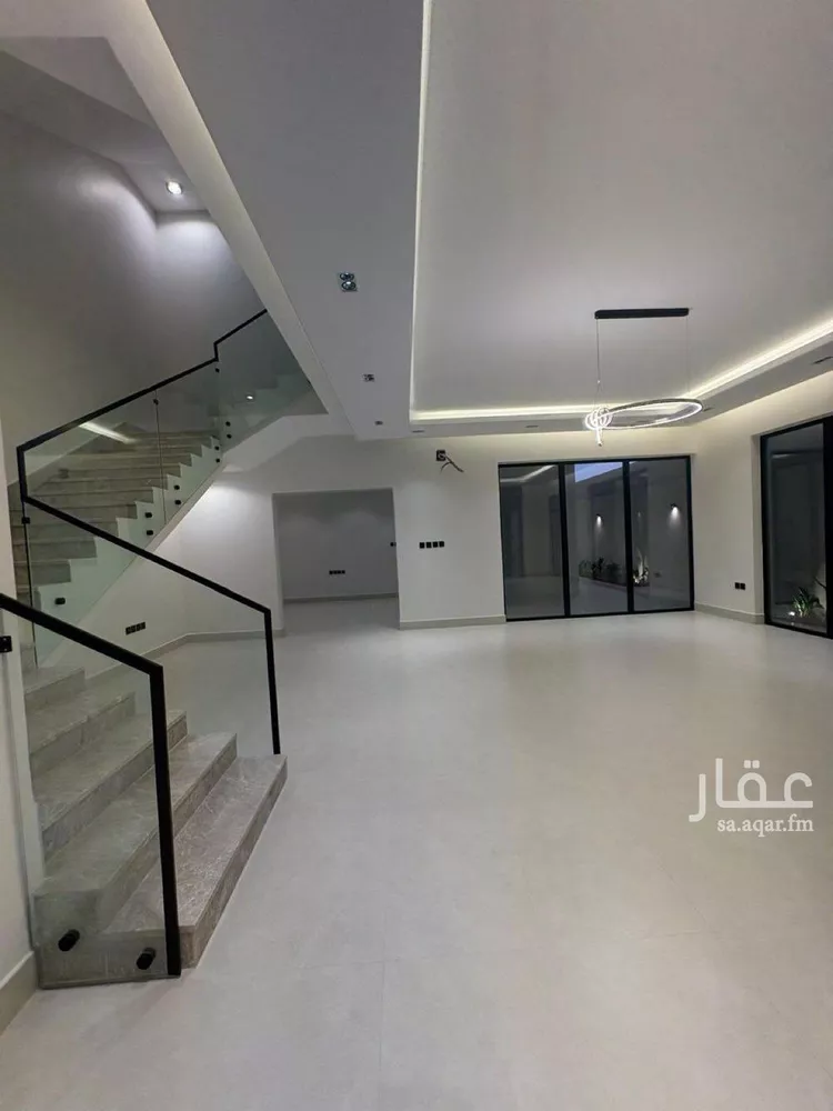 فيلا للبيع في شارع عمر بن يوسف المقرئ, حي المهدية, مدينة الرياض, منطقة الرياض صورة 2