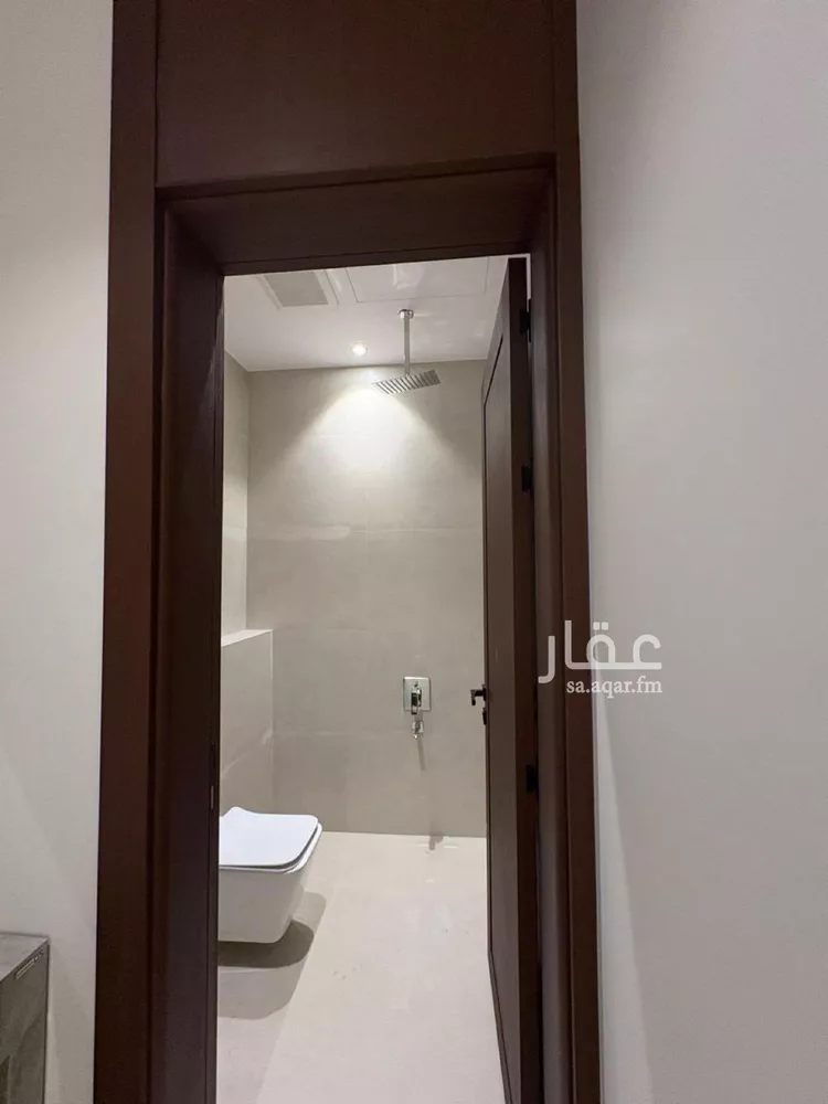 فيلا للبيع في شارع عمر بن يوسف المقرئ, حي المهدية, مدينة الرياض, منطقة الرياض صورة 4