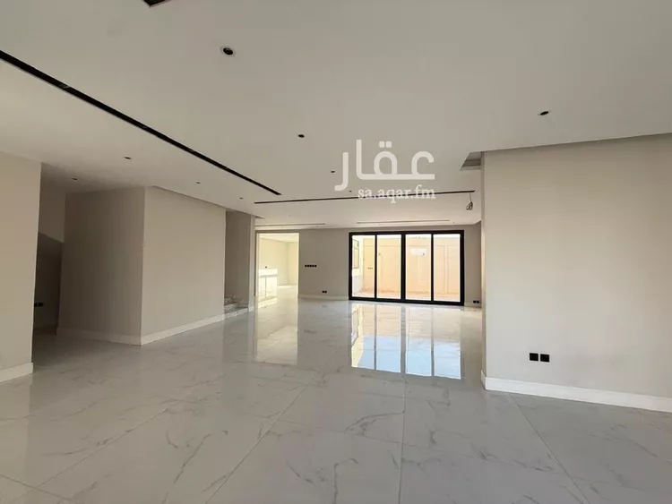 فيلا للبيع في شارع محمد بن عيسى العدني, حي المهدية, مدينة الرياض, منطقة الرياض صورة 5