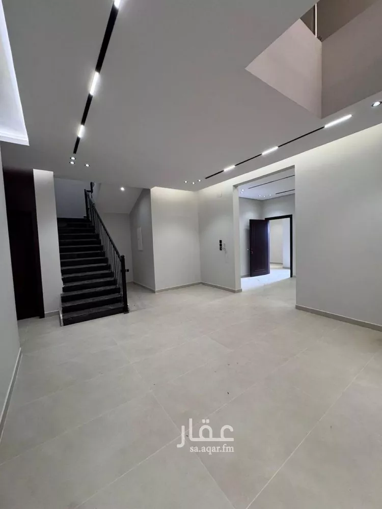 فيلا للبيع في شارع السيل الكبير, حي المهدية, مدينة الرياض, منطقة الرياض صورة 4