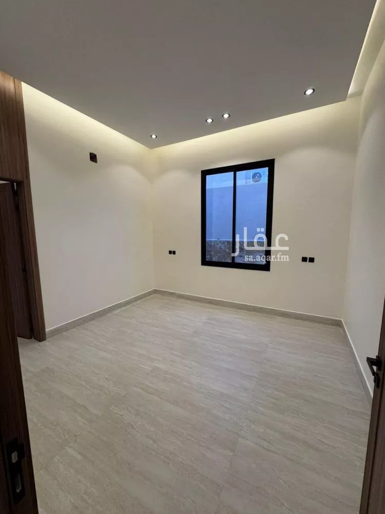 فيلا للبيع في شارع السيل الكبير, حي المهدية, مدينة الرياض, منطقة الرياض صورة 2