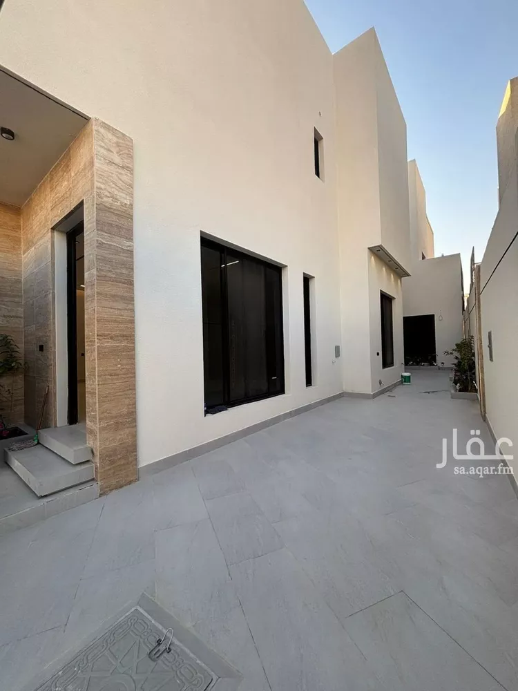فيلا للبيع في شارع محمد بن أبي بكر القيم, حي المهدية, مدينة الرياض, منطقة الرياض صورة 2