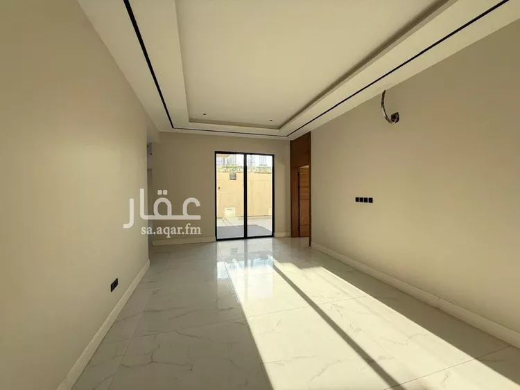 فيلا للبيع في شارع محمد بن عيسى العدني, حي المهدية, مدينة الرياض, منطقة الرياض 14