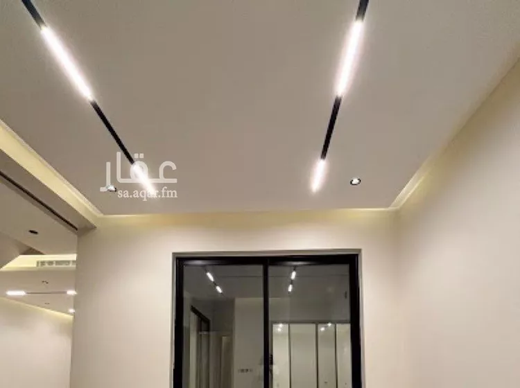 فيلا للبيع في شارع السيل الكبير, حي المهدية, مدينة الرياض, منطقة الرياض صورة 5