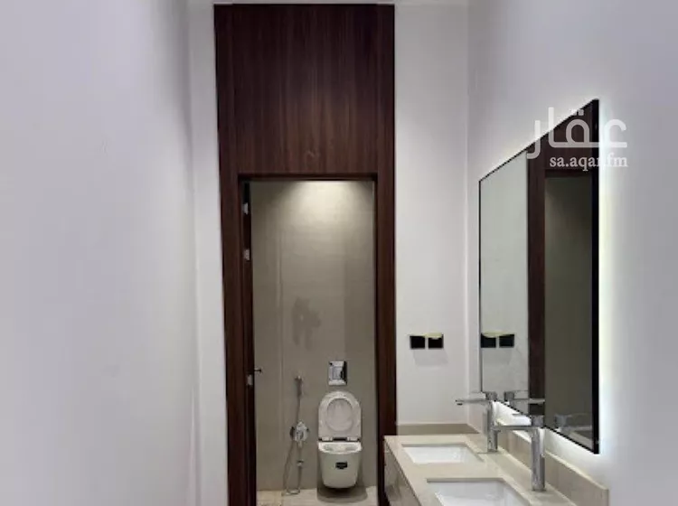 فيلا للبيع في شارع أنس الكناني, حي المهدية, مدينة الرياض, منطقة الرياض صورة 3