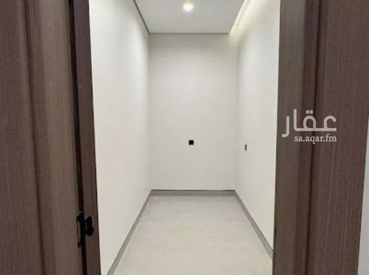 فيلا للبيع في شارع أحمد مفتي المكي الحنفي, حي المهدية, مدينة الرياض, منطقة الرياض صورة 4