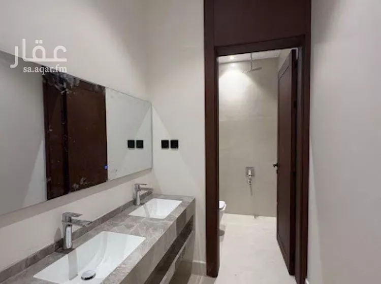 فيلا للبيع في شارع عمر بن يوسف المقرئ, حي المهدية, مدينة الرياض, منطقة الرياض صورة 3