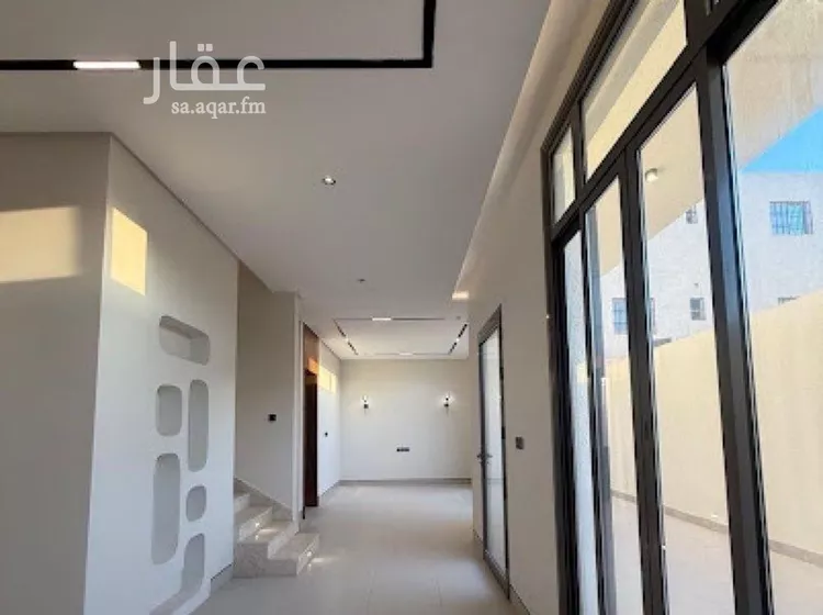 فيلا للبيع في شارع قطب الدين بن السلطان, حي المهدية, مدينة الرياض, منطقة الرياض صورة 4