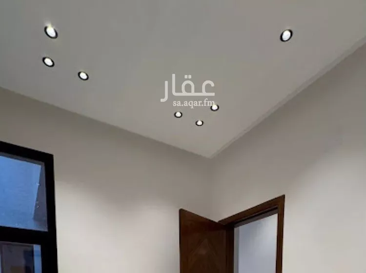 فيلا للبيع في شارع عفيف الدين الثقفي, حي المهدية, مدينة الرياض, منطقة الرياض صورة 5