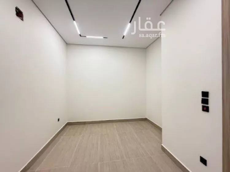 فيلا للبيع في شارع السيل الكبير, حي المهدية, مدينة الرياض, منطقة الرياض صورة 5