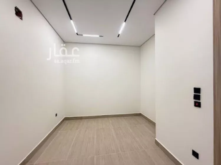 فيلا للبيع في شارع السيل الكبير, حي المهدية, مدينة الرياض, منطقة الرياض صورة 5