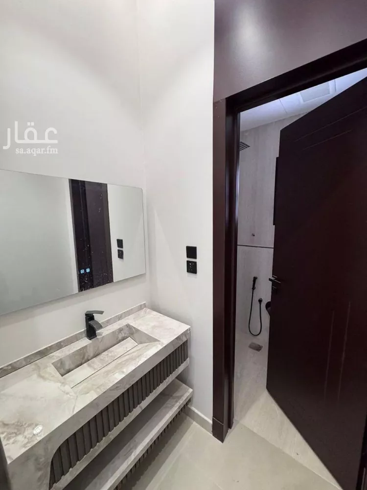 فيلا للبيع في شارع السيل الكبير, حي المهدية, مدينة الرياض, منطقة الرياض 9