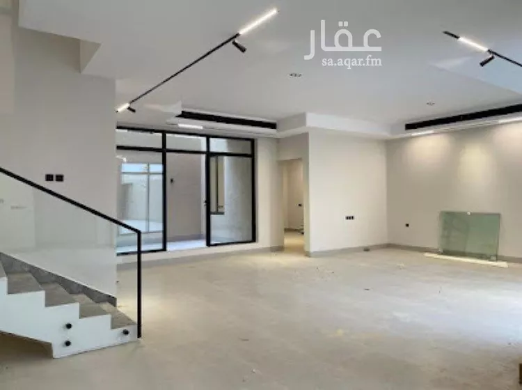 فيلا للبيع في شارع الحافظ بن كثير, حي المهدية, مدينة الرياض, منطقة الرياض صورة 3